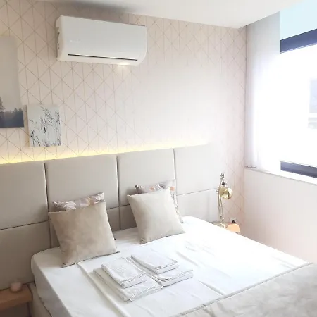Apartment 3 Bedrooms With Garage By Great&cosy